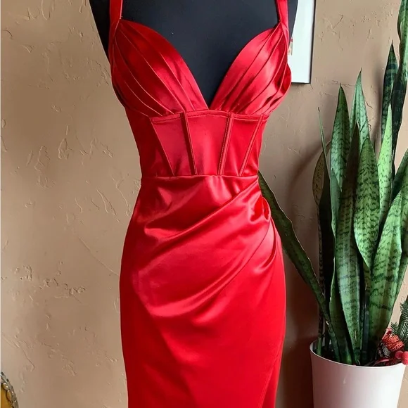 Red Satin Evening Gown NWT Size Large - Picture 7 of 14
